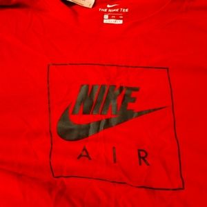 Nike tshirt